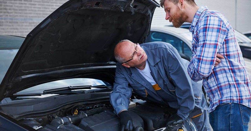 How to Choose the Right Professional for Your Car’s AC Maintenance